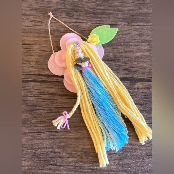 Ostara Goddess Fertility and renewal inspired Macramé Hanger Doll - Picture 5 of 10